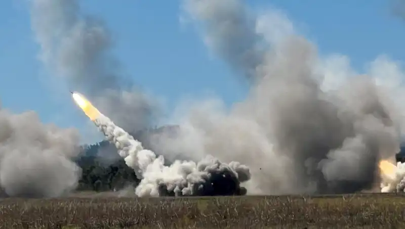Avustralya'nın Büyük Askeri Tatbikatında HIMARS Atışları: Yeni Bir Dönem Başladı