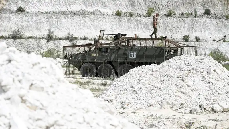 Ukrayna, ABD'li Yetkiliyi Acil Olarak Bakanlığa Çağırdı: Mühimmat Kesintisi Gereksiz Risk!