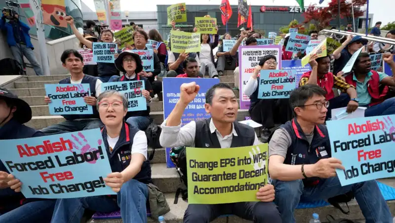 Güney Kore'de Sarı Zarf Yasası Meclisten Geçti: İşçi Bayramı Kutlanıyor