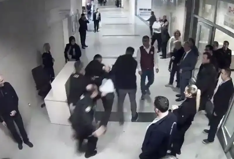 Kadın Hakime Vuran Savcı Olayında Şok Görüntüler Ortaya Çıktı