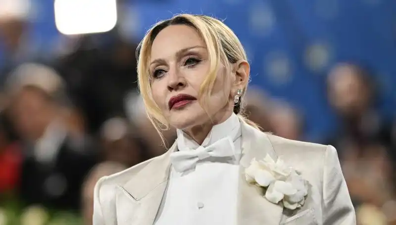 Madonna'nın Diyeti: Kanserle Mücadeleye Yaklaşımı Tartışma Yarattı