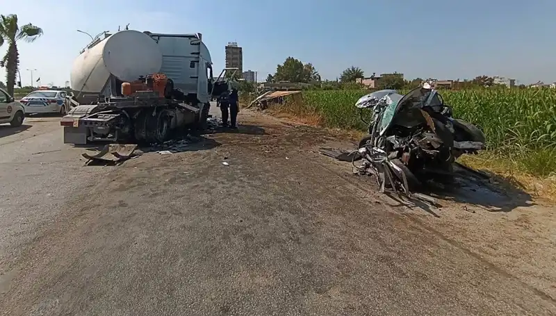 Adana'da Feci Kaza: Otomobil ve Kamyona Tanker Çarptı, Detaylar Şok Edici