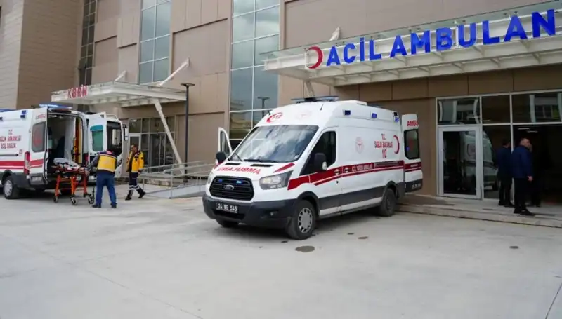 Erzincan'da Meydana Gelen Kaza: Hayatını Kaybeden Bir Kişi, Üç Yaralı Var