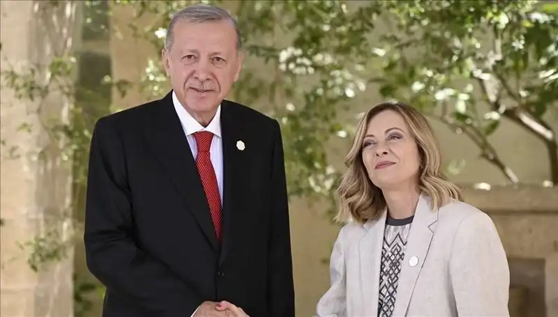 İstanbul'da Akdeniz Zirvesi: Liderler Yenilikçi Çözümler İçin Bir Araya Geliyor