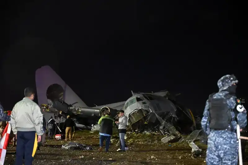 Bolivya'da Askeri Uçak Düşüşü: Olayın Ardındaki Gizemler ve Yansımaları