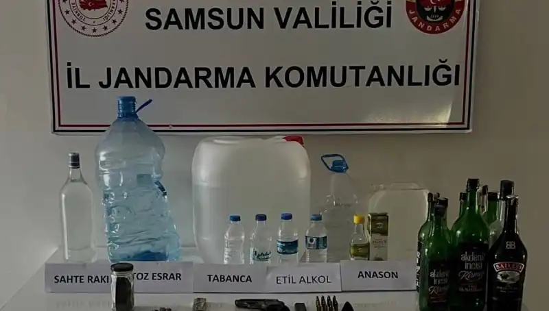 Samsun'da Sahte İçki Çetesi Çökertildi: Litrelerce Sahte Ürün Ele Geçirildi