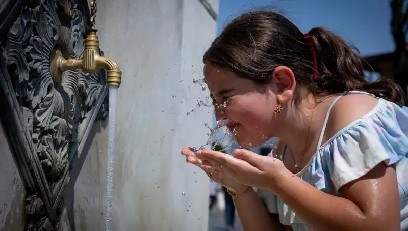 16 Şehirde Sıcaklık Rekorları Kırılıyor: 40 Dereceyi Aşan Hava Durumu
