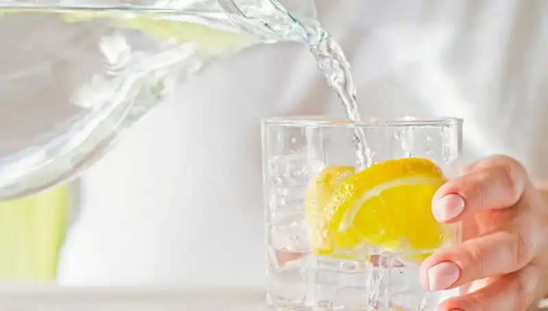 Limonlu Su Tüketmenin Bilinmeyen Faydaları: Doktorun Açıklamaları