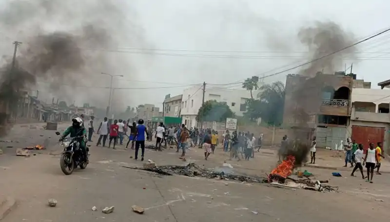 Togo'daki Protestolar: Nehirlerden 7 Ceset Çıktı, Ülke Ayağa Kalktı!