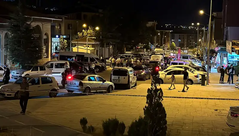 İki Aile Arasında Çıkan Kavga: Sokaklar Kan Gölüne Döndü